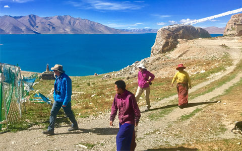 6-Day Lhasa to Lake Namtso Tour in Saga Dawa Festival
